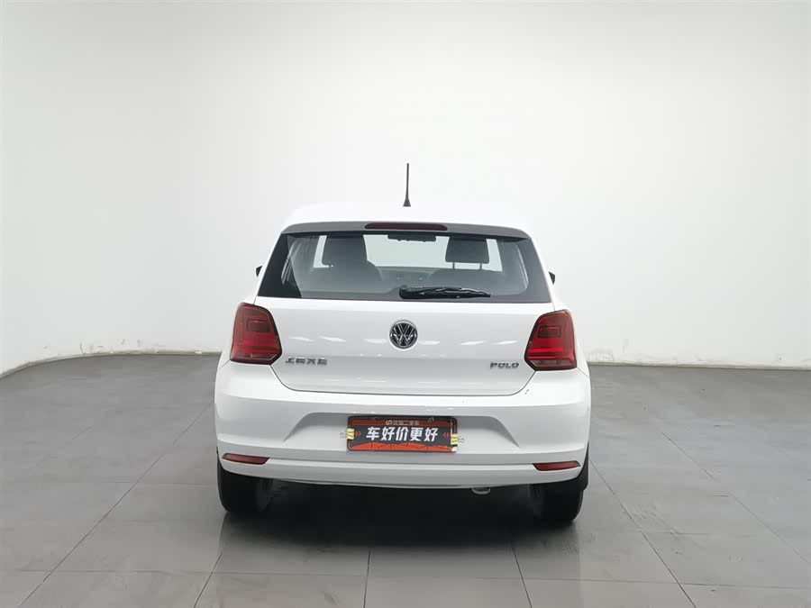 Volkswagen Polo 2014 car image #5