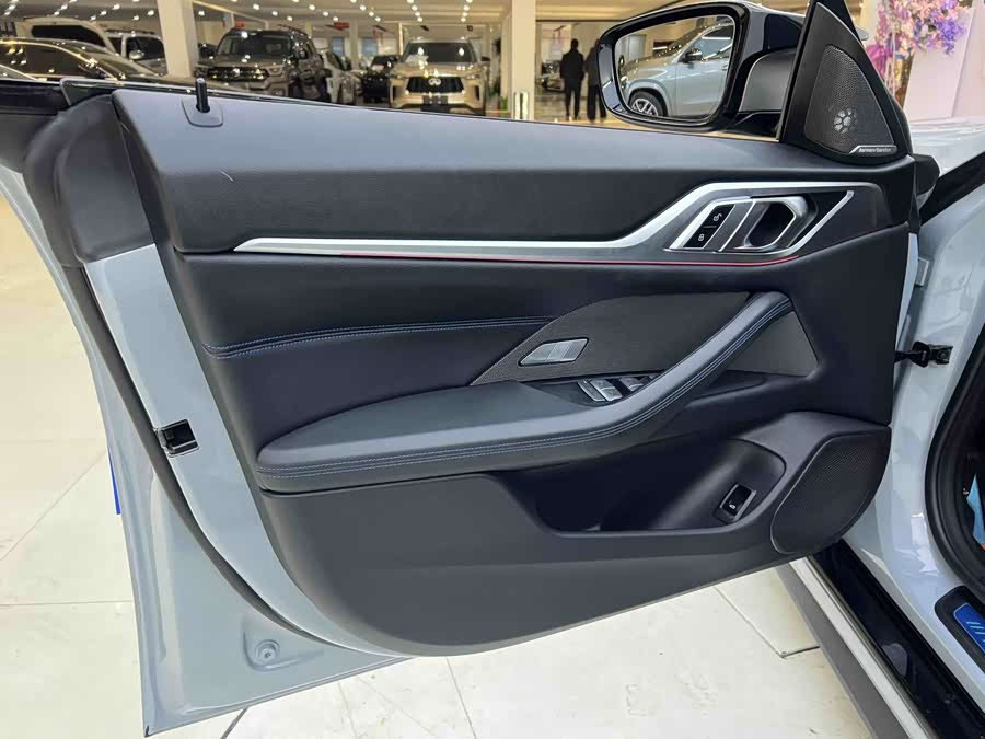 BMW i4 2022 car image #5