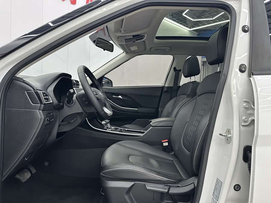 Hyundai ix25 2021 car image #5