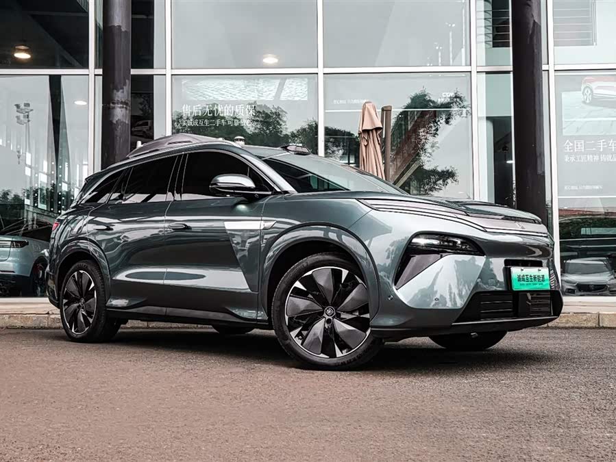 BYD Tang L 2025 immagine di auto #5