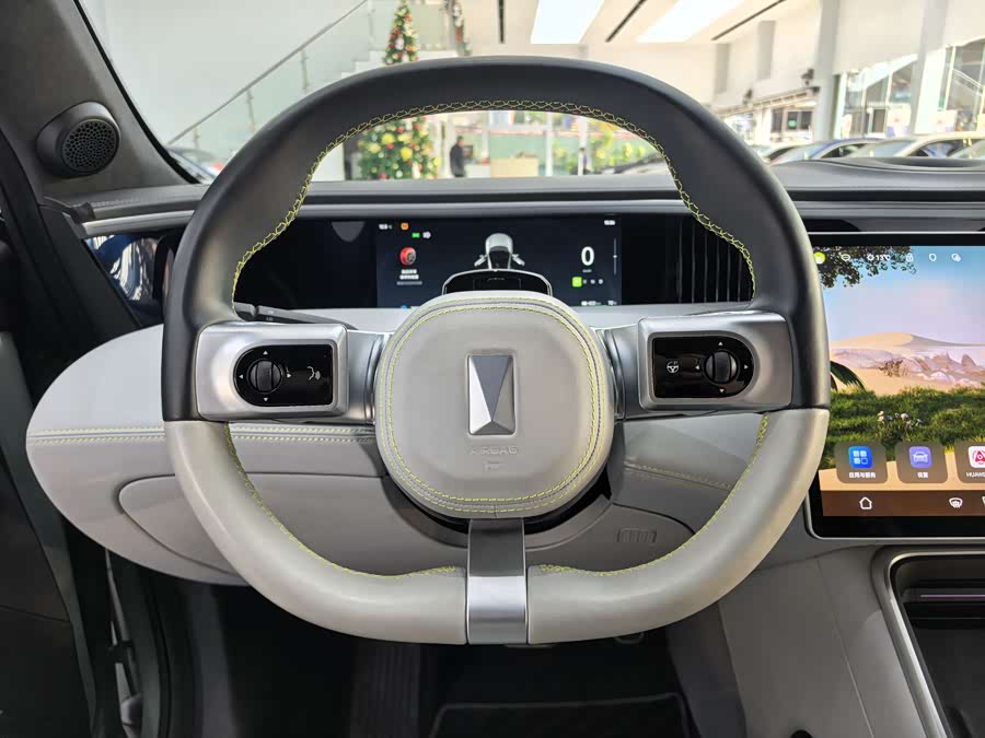 Avatr 11 2023 car image #5