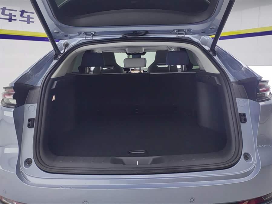 Changan UNI-K iDD 2022 car image #5