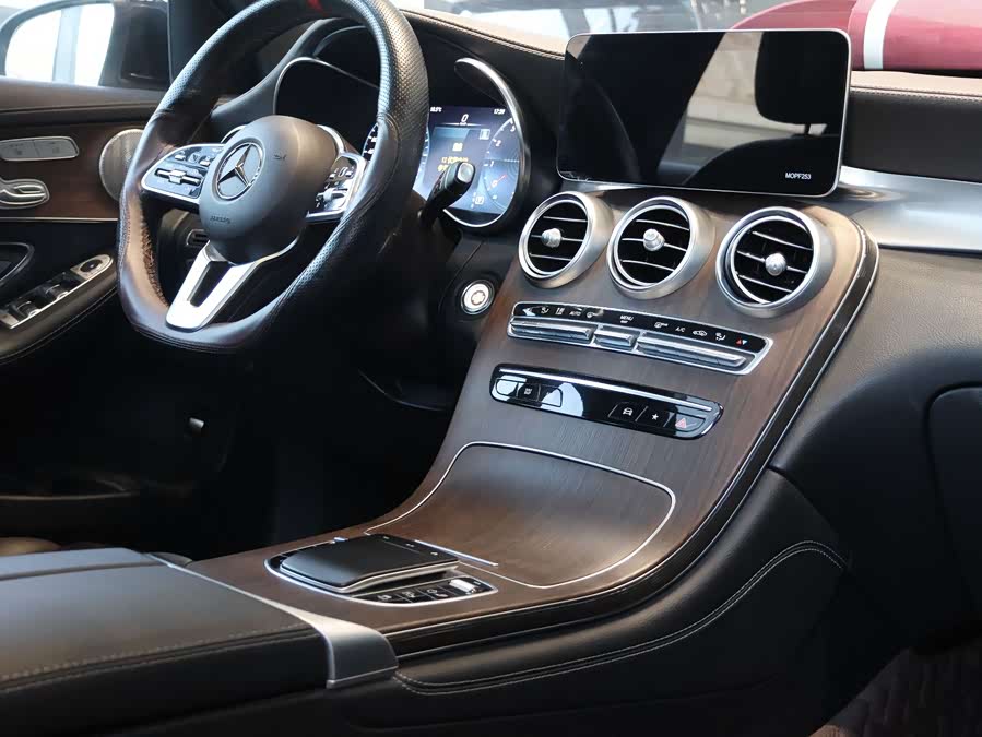 Mercedes-Benz GLC Class 2021 car image #5