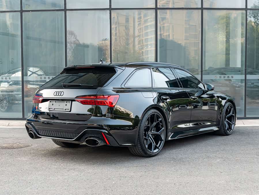 Audi RS 6 2023 car image #5
