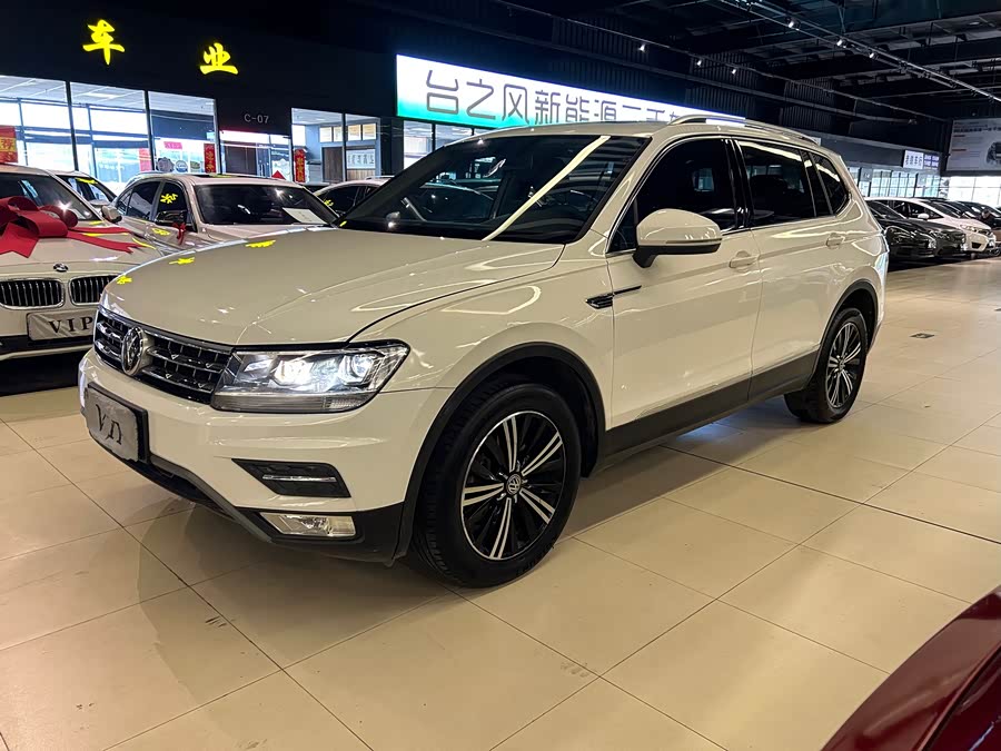 Volkswagen Tiguan L 2019 car image #5