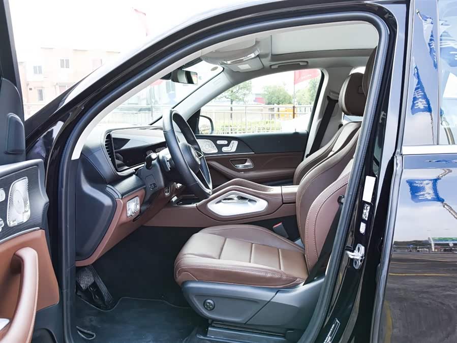 Mercedes-Benz GLE Class 2024 car image #5