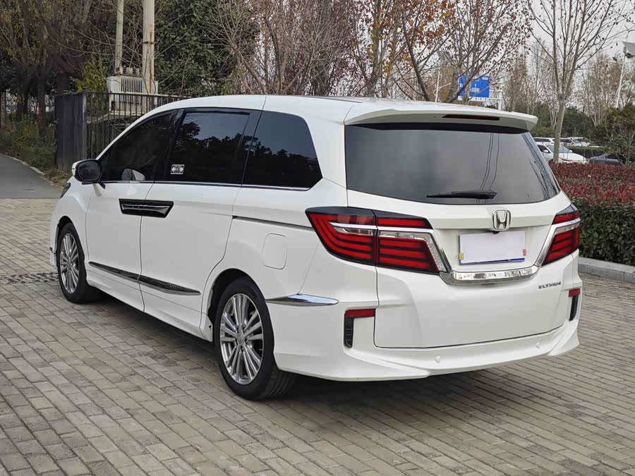 Honda Elysion 2017 #5 Honda Elysion 2017 car image #5