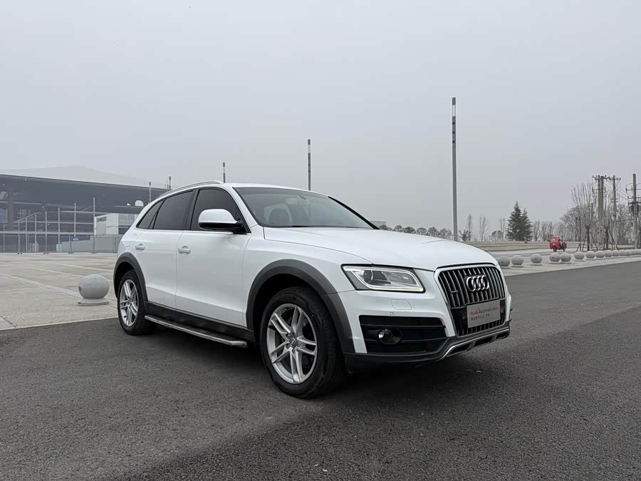 Audi Q5 2018 car image #5