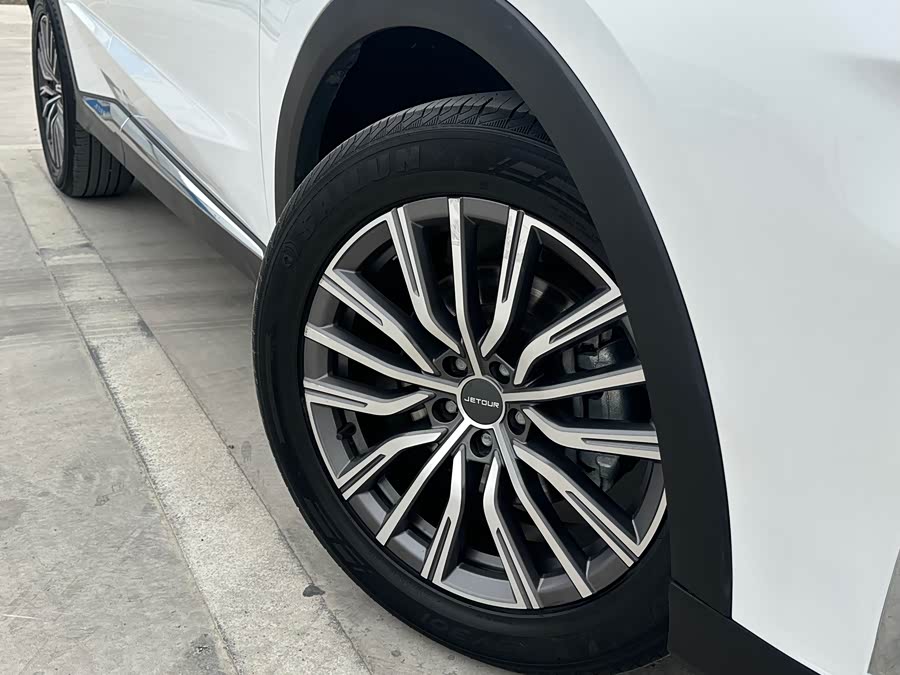 Jetour X70 PLUS 2024 car image #5