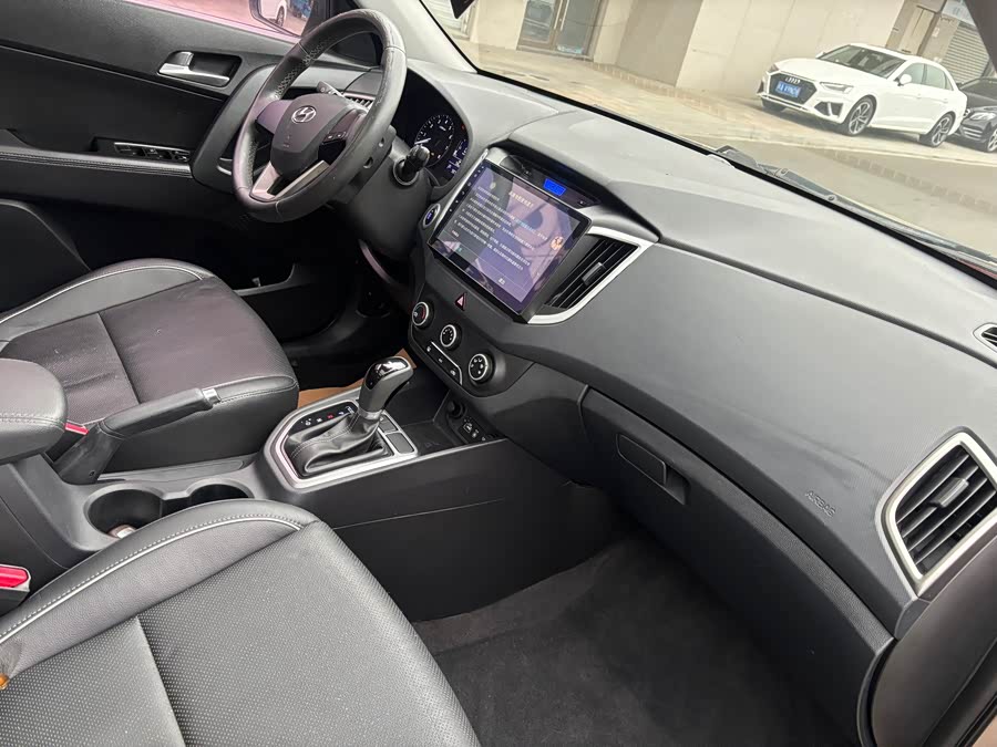 Hyundai ix25 2016 car image #5