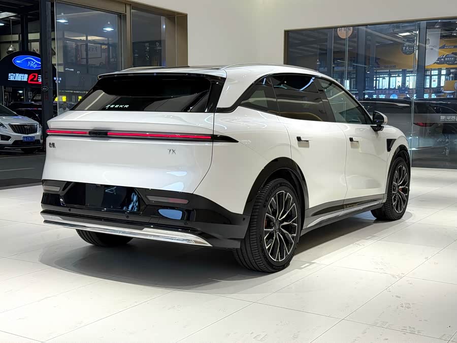极氪 极氪7X 2024 汽车图片 #5