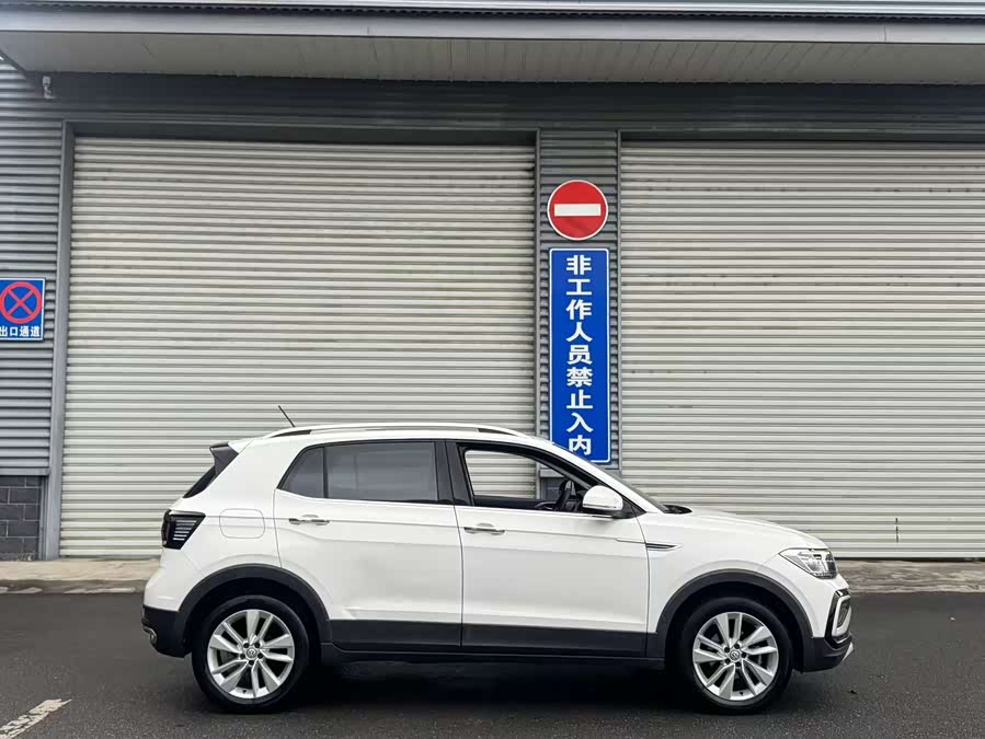 Volkswagen T-Cross 2020 #5 Volkswagen T-Cross 2020 car image #5