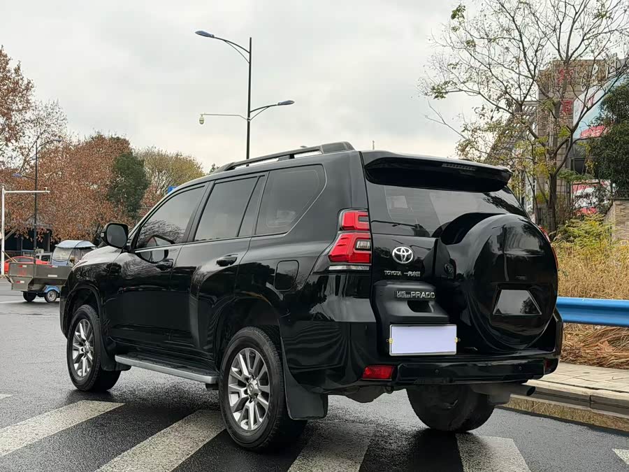 Toyota Land Cruiser Prado 2019 #5 Toyota Land Cruiser Prado 2019 car image #5