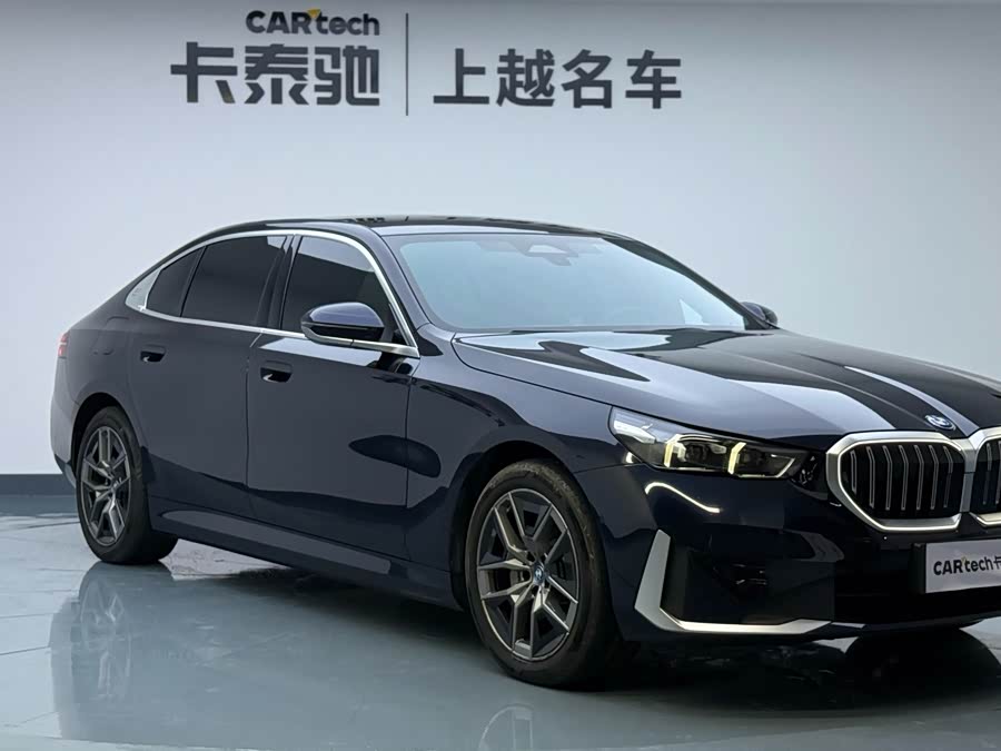 BMW i5 2024 car image #5