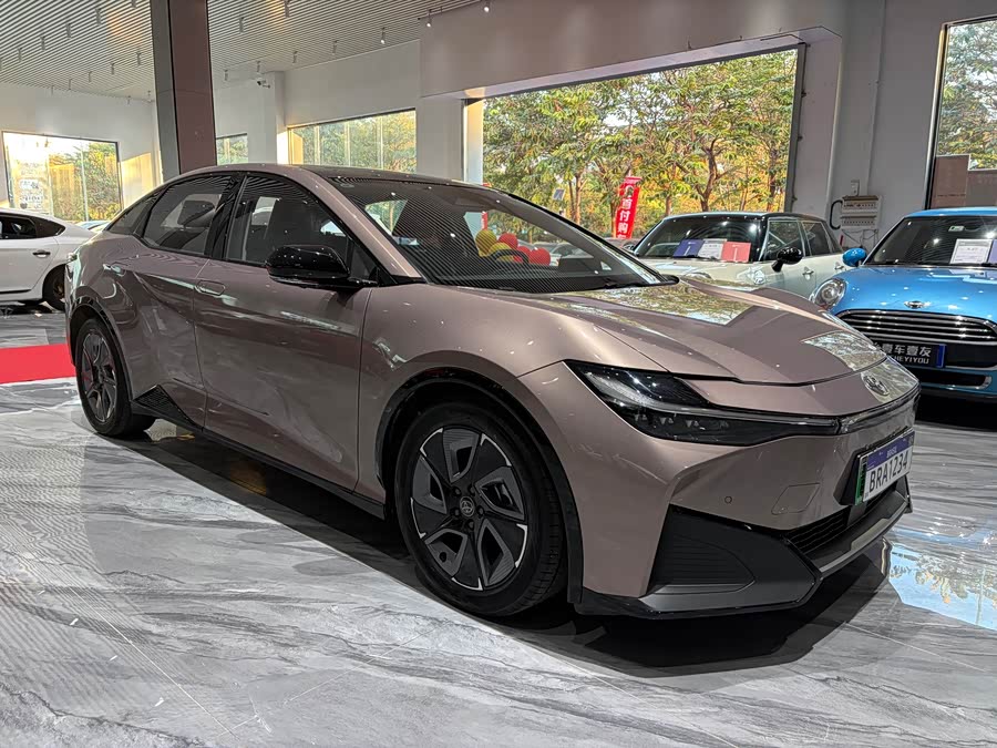 Toyota bZ3 2023 صورة سيارة #5