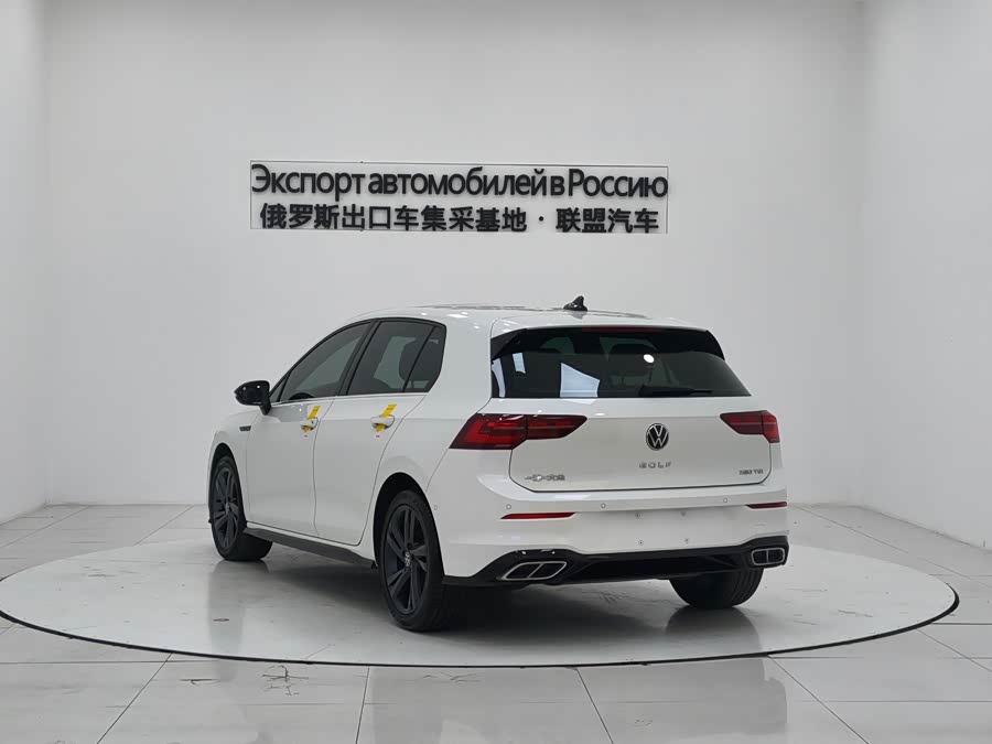Volkswagen Golf 2022 car image #5