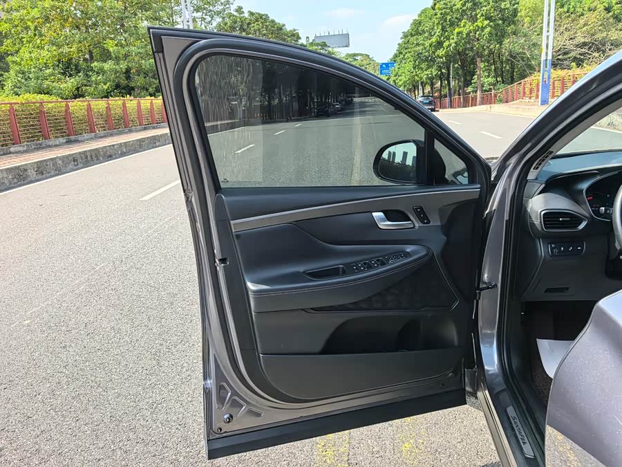 Hyundai 2019 car image #5