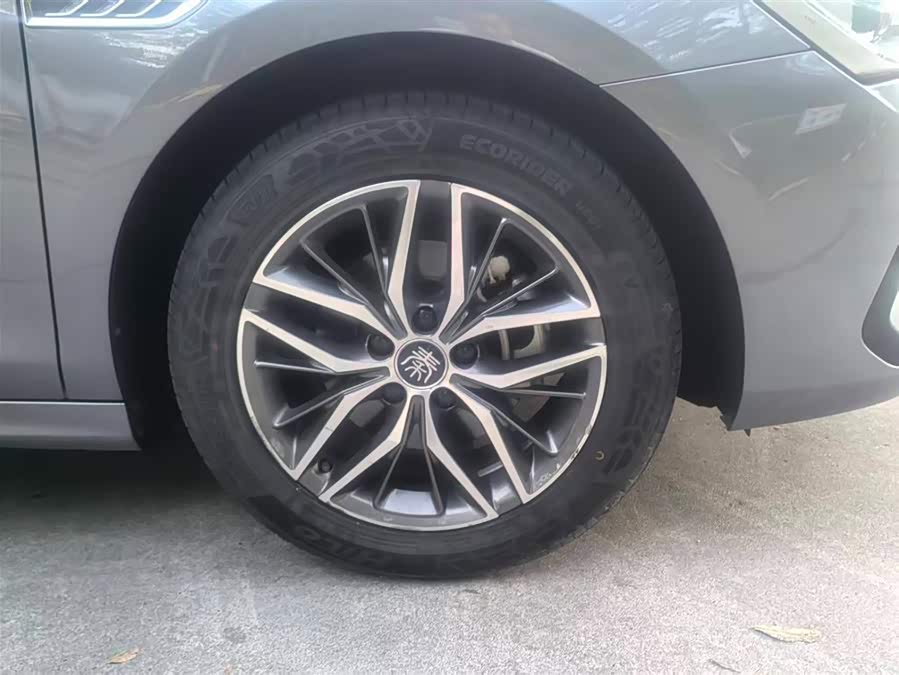 BYD Qin Plus 2022 #5 BYD Qin Plus 2022 car image #5