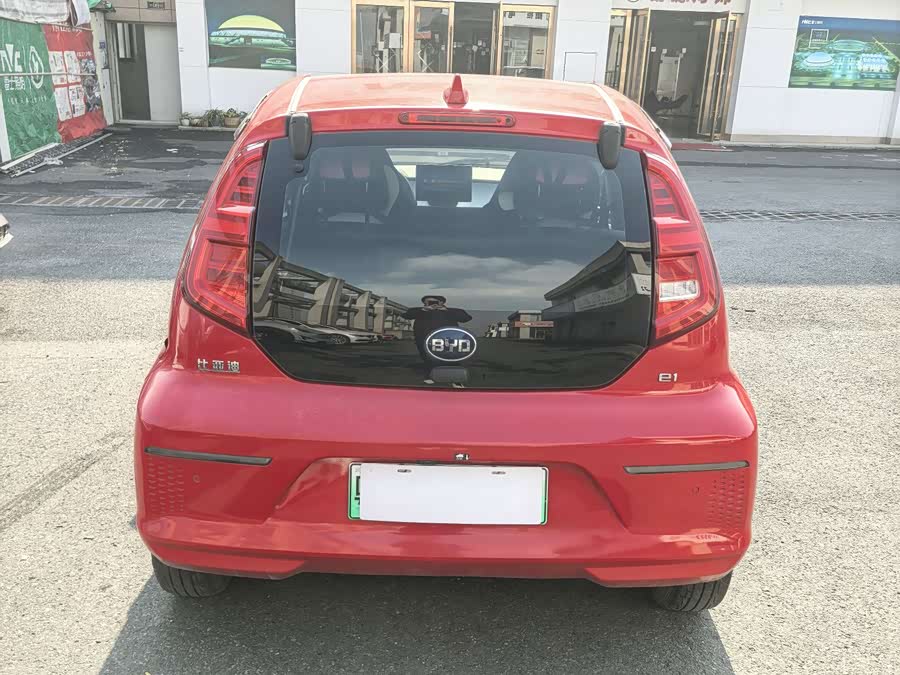 BYD e1 2019 car image #5