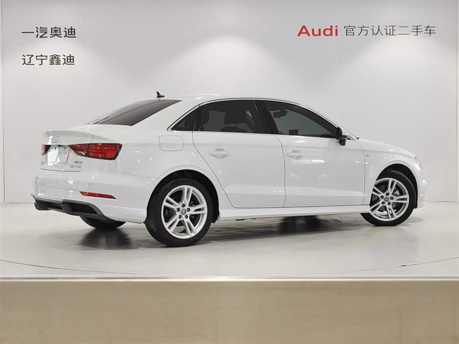 Audi A3 2018 car image #5