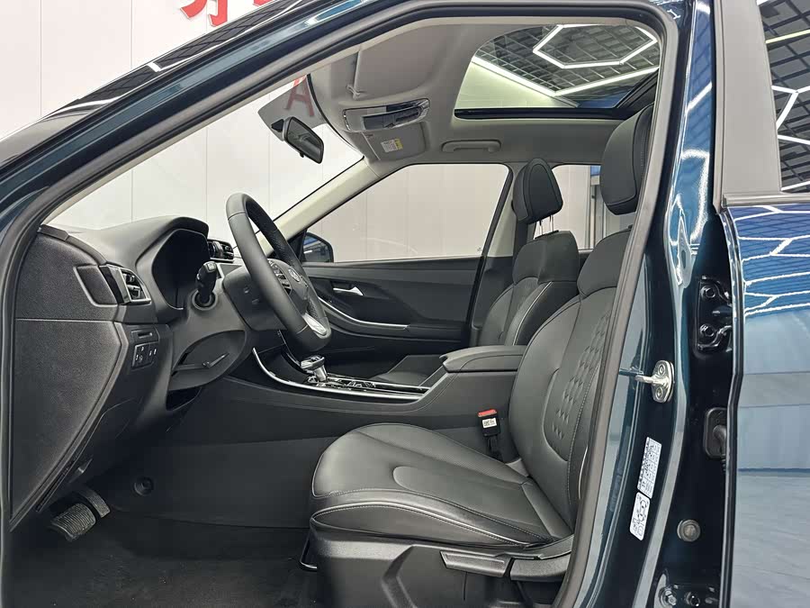 Hyundai ix25 2021 car image #5