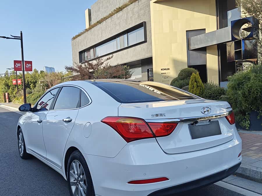 Hyundai Mistra 2014 immagine di auto #5