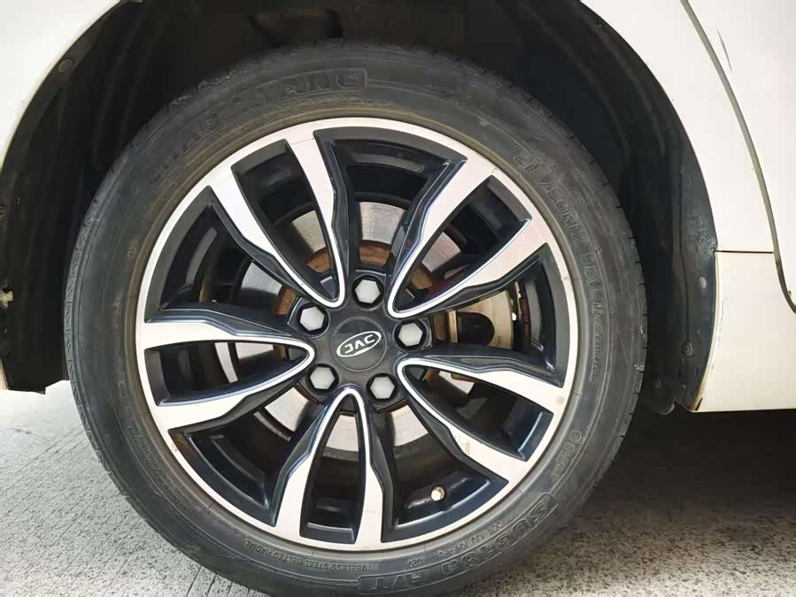 JAC 2020 #5 JAC 2020 immagine di auto #5