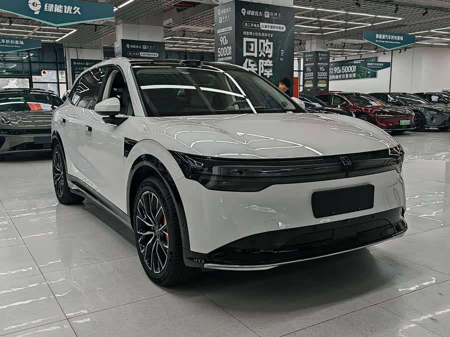 Zeekr 7X 2024 car image #5