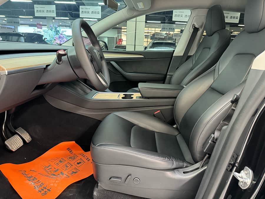 Tesla Model Y 2022 #5 Tesla Model Y 2022 car image #5