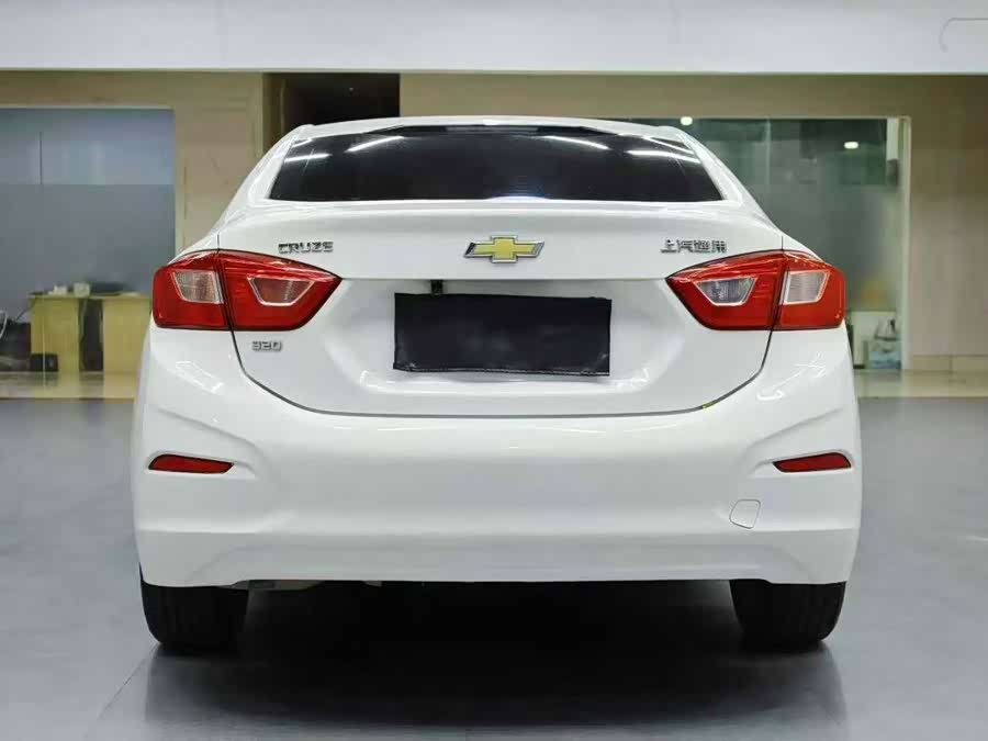 Chevrolet Cruze 2018 imagem de carro #5