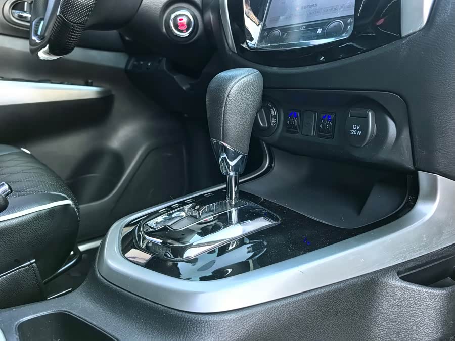 日产 纳瓦拉 2019 汽车图片 #5