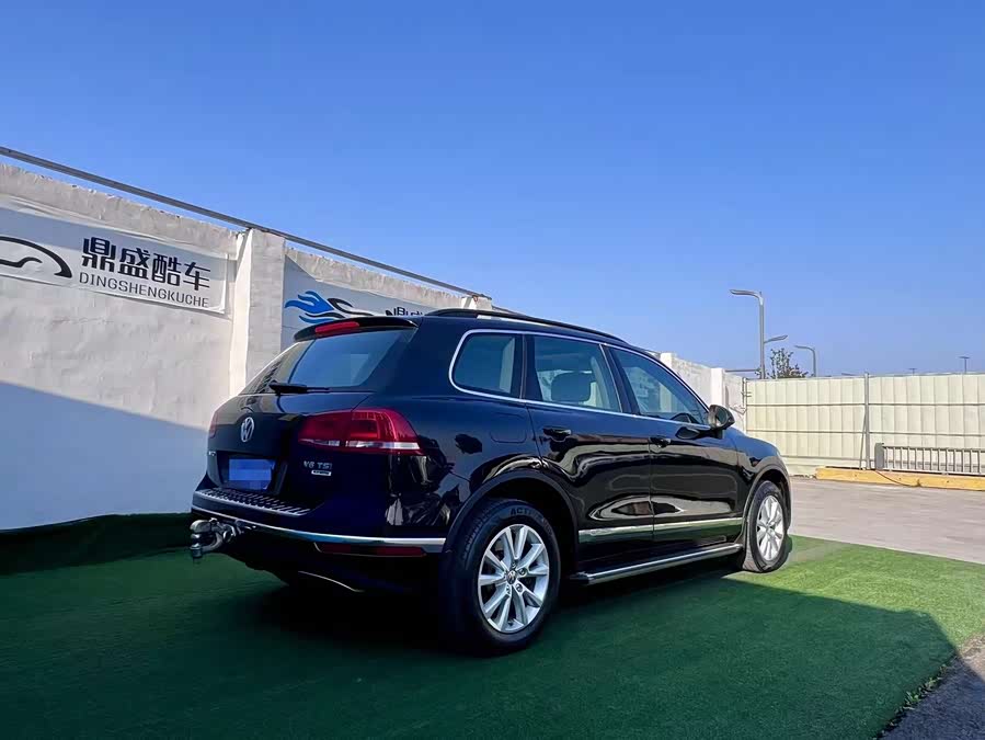 Volkswagen Touareg 2016 immagine di auto #5