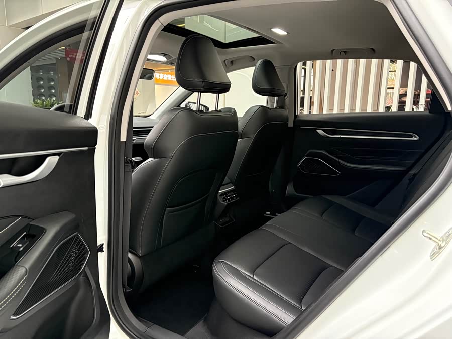 GEELY Emgrand 2023 #5 GEELY Emgrand 2023 car image #5
