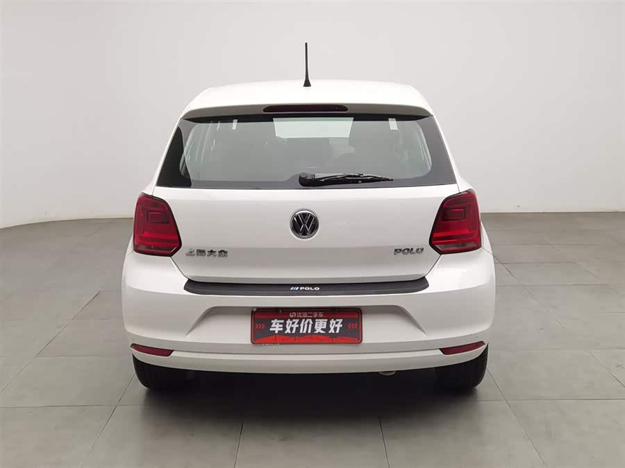 Volkswagen Polo 2015 car image #5