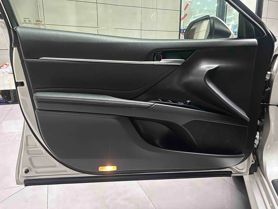 Toyota Camry 2019 car image #5