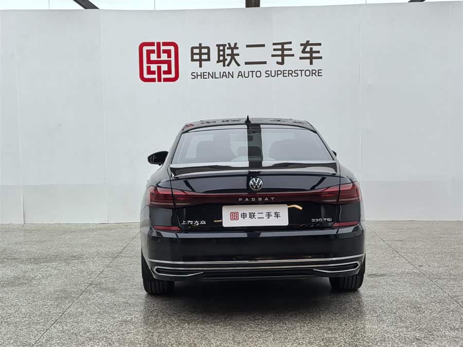 Volkswagen Passat 2023 car image #5