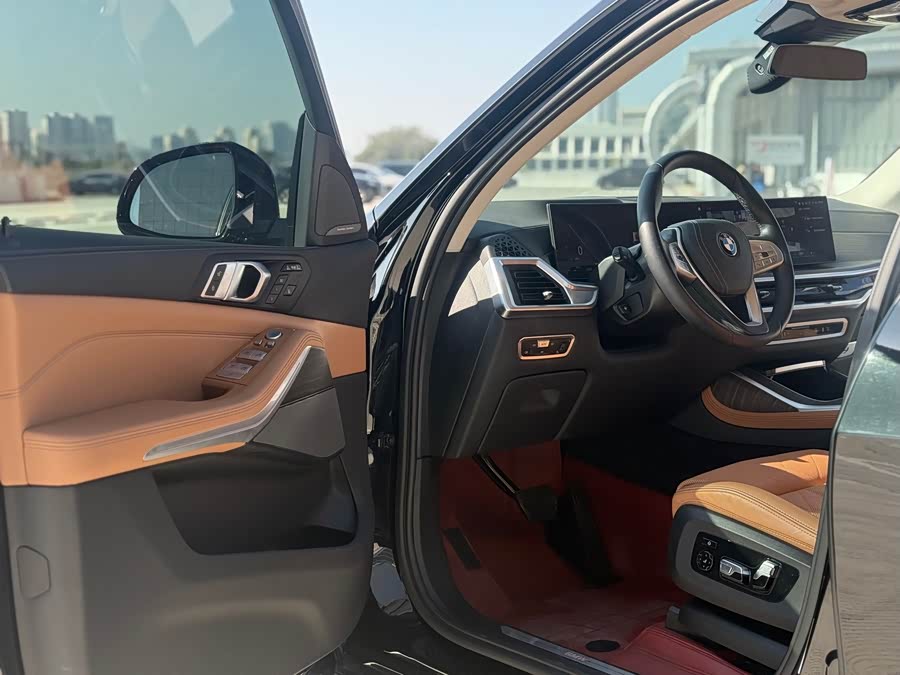 BMW X7 2023 immagine di auto #5