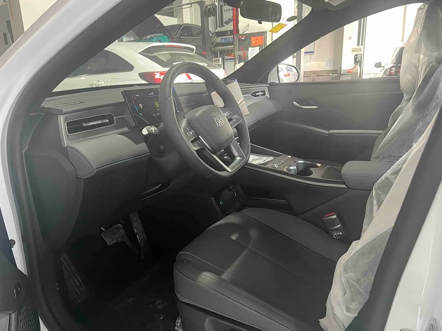 BYD Qin Plus 2024 #5 BYD Qin Plus 2024 car image #5