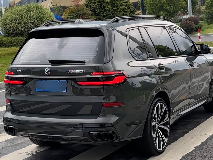 BMW X7 2025 immagine di auto #5