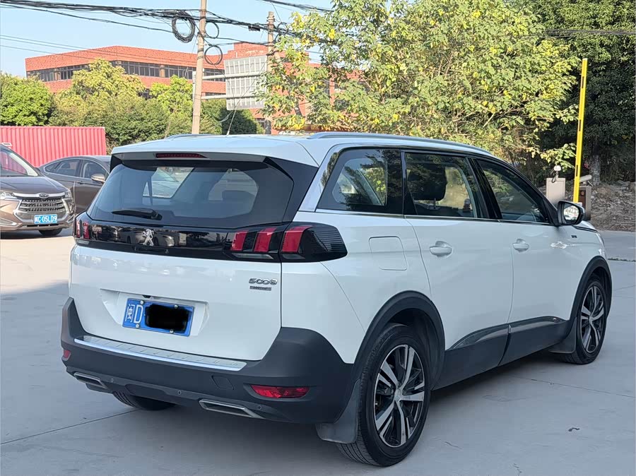 Peugeot 5008 2017 car image #5
