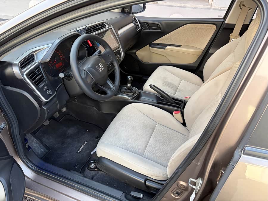 Honda Greiz 2015 car image #5