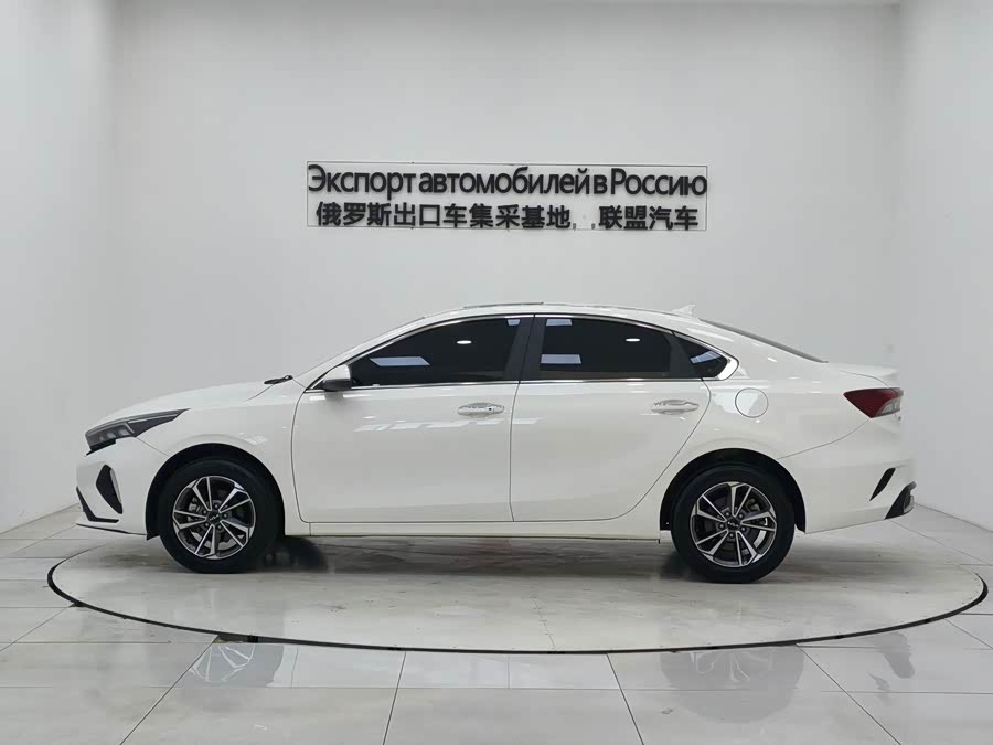 Kia K3 2023 car image #5