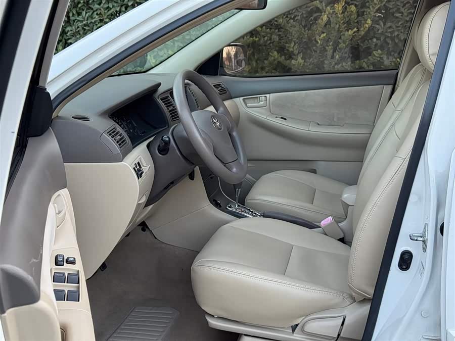 Toyota Corolla (Classic) 2011 #5 Toyota Corolla (Classic) 2011 immagine di auto #5