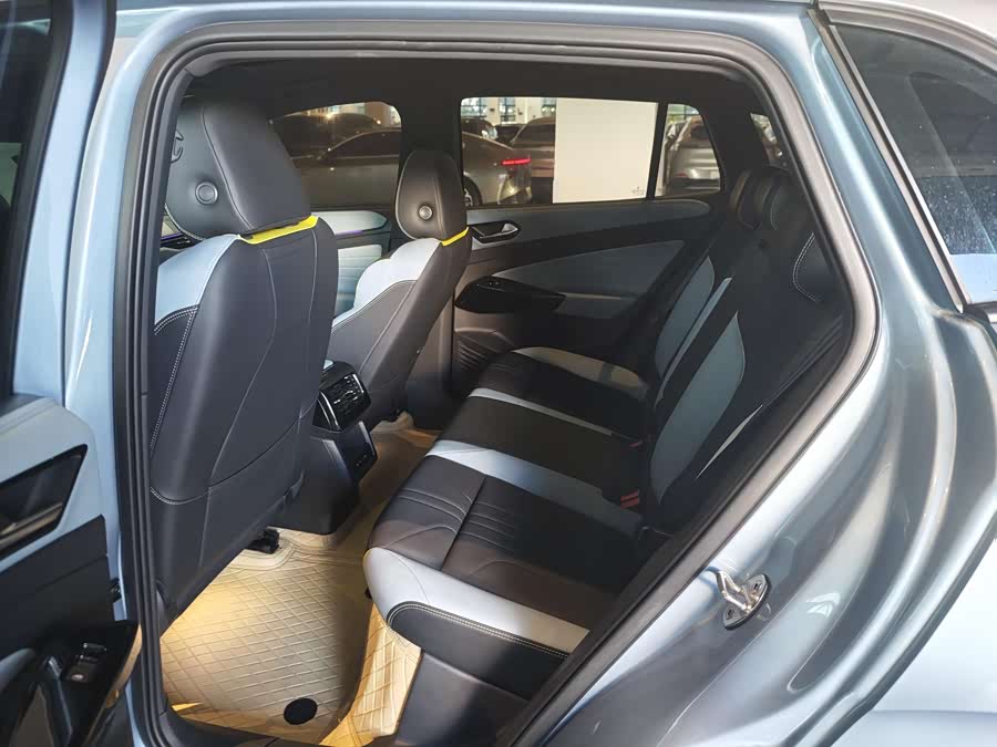 Volkswagen ID.4 X 2024 #5 Volkswagen ID.4 X 2024 car image #5