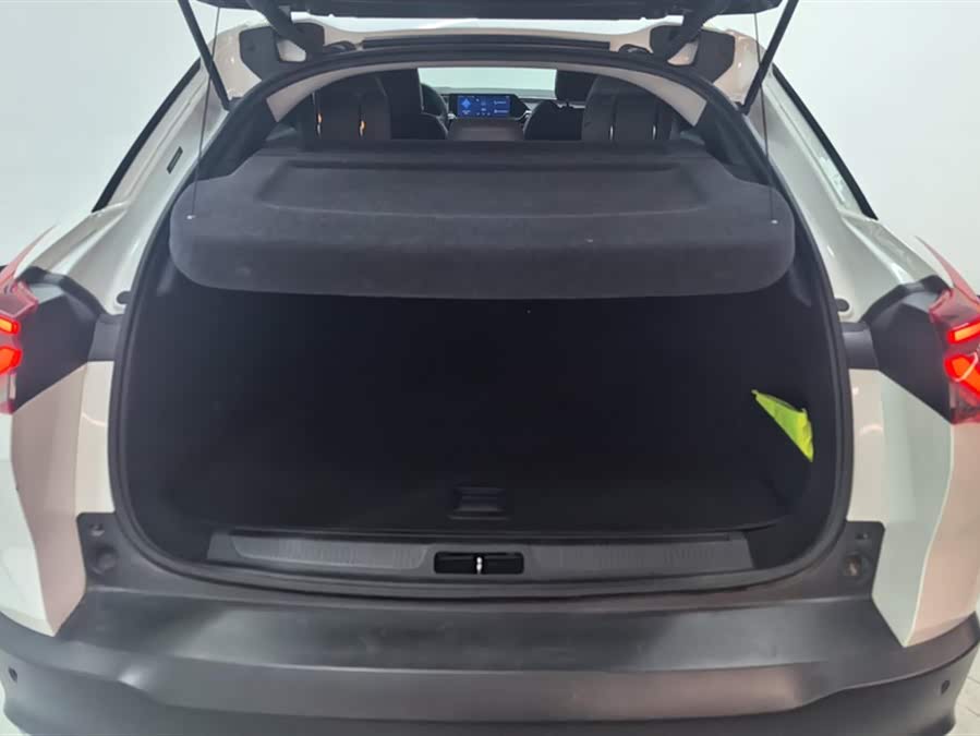 Citroen C5 X 2023 car image #5