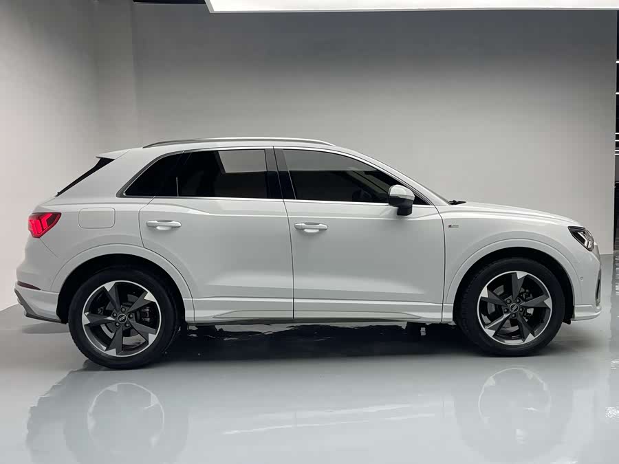 Audi Q3 2022 imagem de carro #5