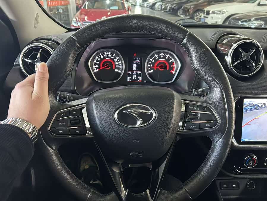 Soueast DX3 2019 car image #5