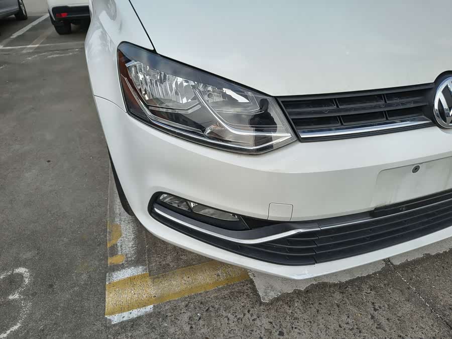 Volkswagen Polo 2016 car image #5