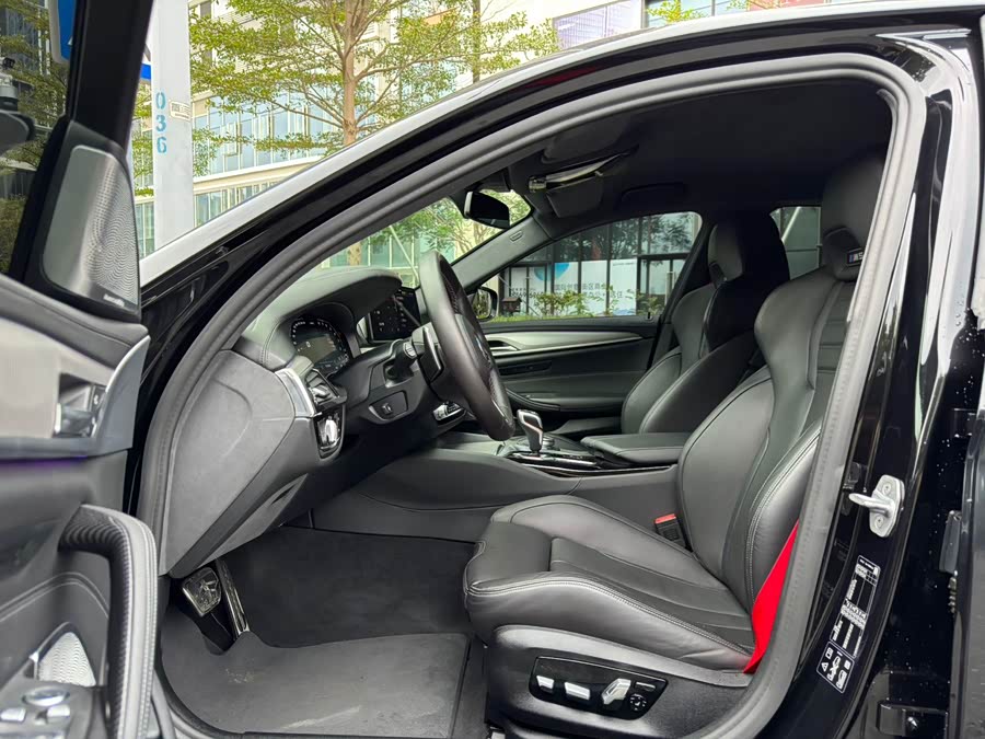 BMW M5 2021 #5 BMW M5 2021 صورة سيارة #5