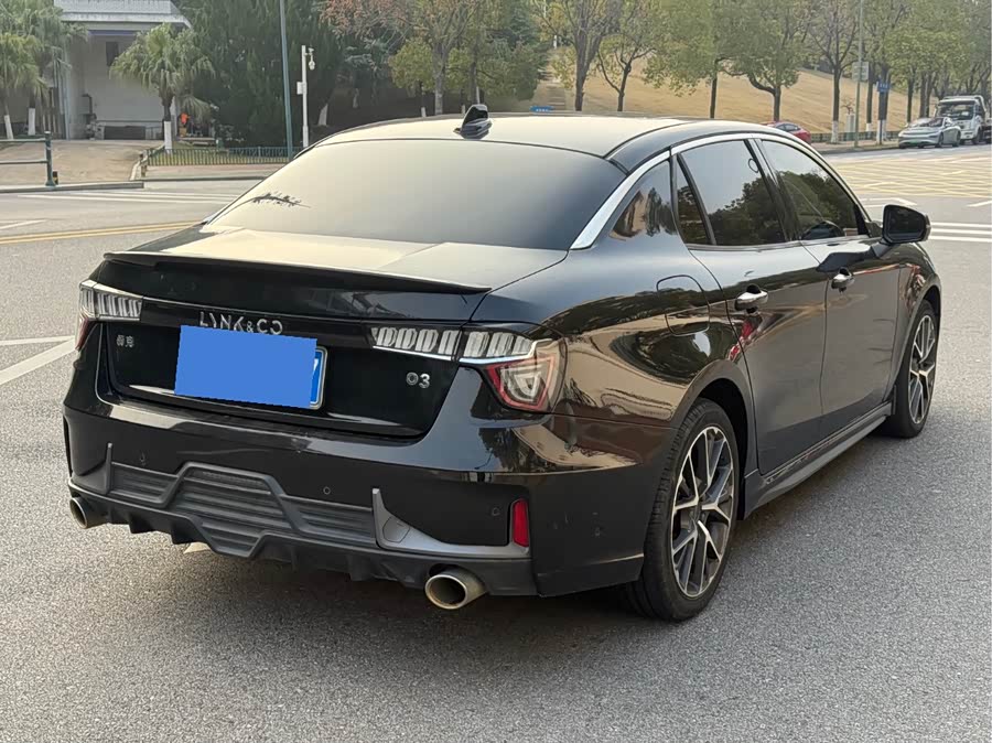 Lynk & Co 03 2019 #5 Lynk & Co 03 2019 car image #5